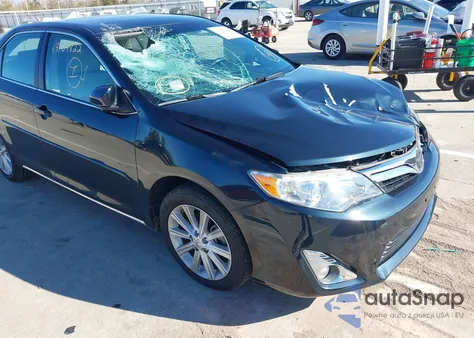 2013 Toyota Camry Xle z USA, uszkodzony, nr VIN 4T4BF1FK8DR305123